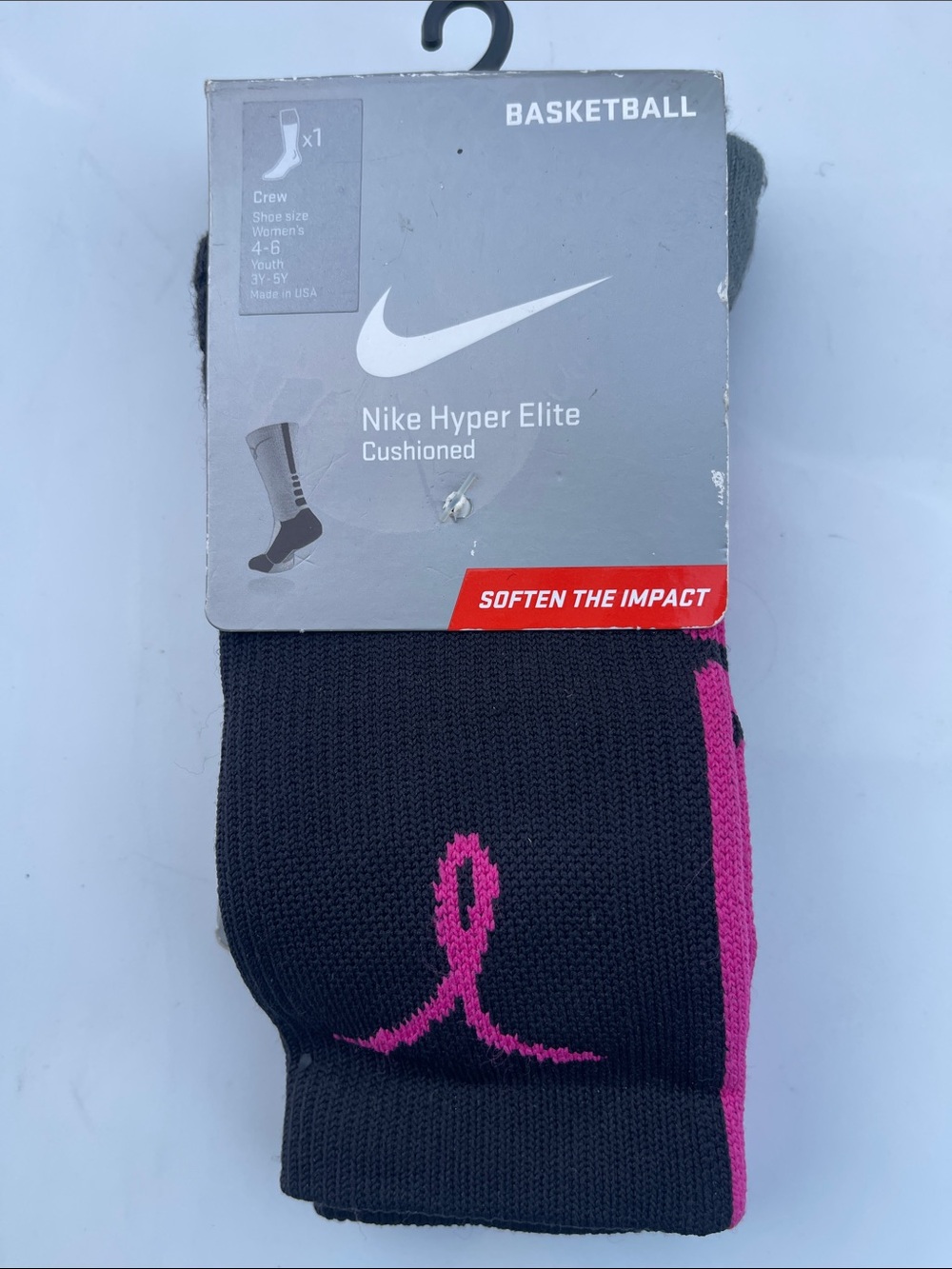 ❤️NEW!!!❤️ Nike Black Crew Athletic Socks with Pink Ribbon Accent